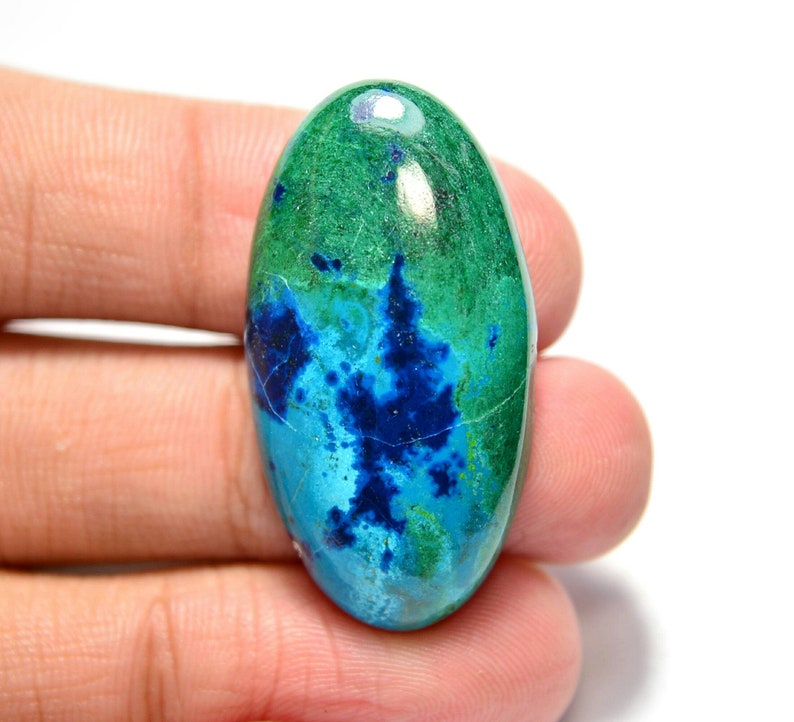 Azurite Cabochon.. Top Peruvian Azurite Chrysocolla Shattuckite Cabochon. Oval Cabochon...37x19x6 mm..40 Cts...#G2010
