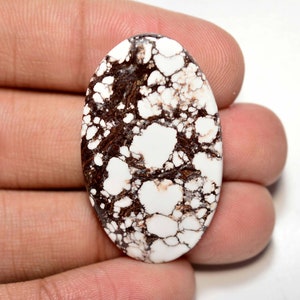 Cabujón de turquesa de caballo salvaje... Cabujón ovalado... 36 x 22 x 3 mm... 24 cts. #i262