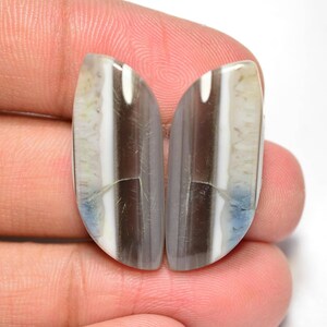 Owyhee Blue Opal Pair Cabochon... Blue Opal Cabochon Pair... Cabochon de forme libre... 27x12x4mm... 22Cts... #H8686