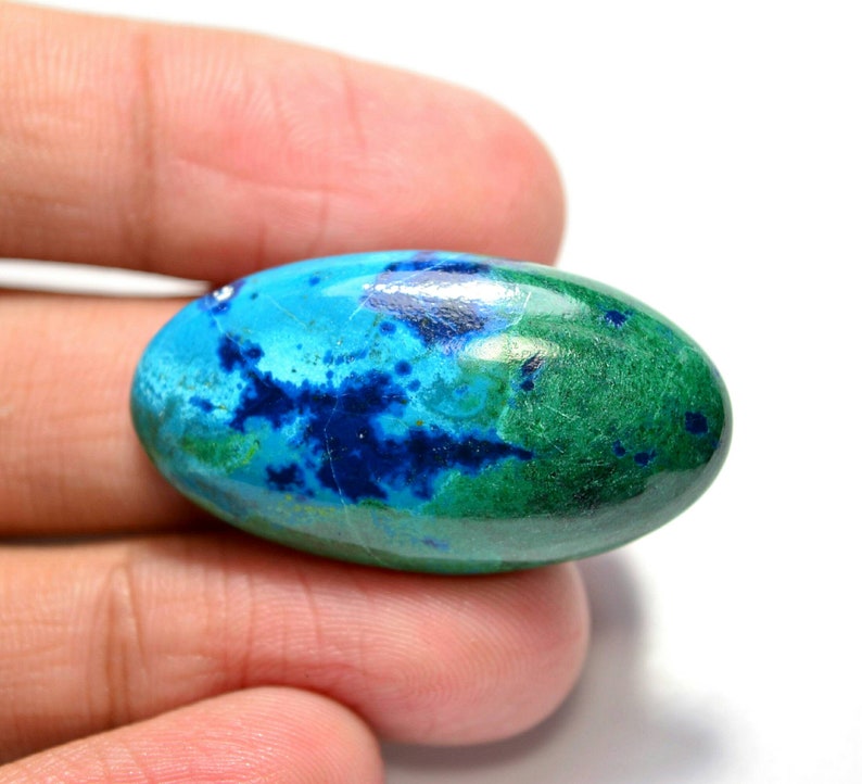 Azurite Cabochon.. Top Peruvian Azurite Chrysocolla Shattuckite Cabochon. Oval Cabochon...37x19x6 mm..40 Cts...#G2010
