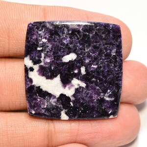 Cabochon en lépidolite lilas... Coussin Cabochon...29x29x4mm...35Cts...#H3503