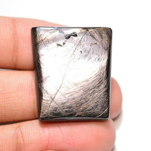 Hyperstheen cabochon.. Fluwelen labradoriet cabochon.. Vrije vorm cabochon...28x24x6mm...50Cts...#H3937
