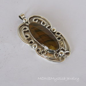 Tiger Eye hanger zilver Chatoyant Tiger Eye zilver filigraan MONSMystica sieraden