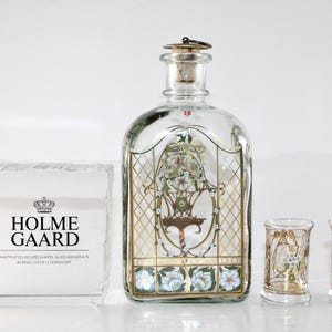 Holmegaard - Lovely vintage Christmas glass bottle and 2 aquavit glasses   - Made in Denmark 1993.