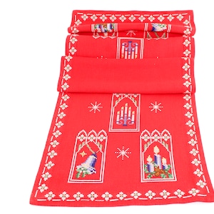 Danish vintage Christmas embroidered table runner - LARGE SIZE - Made in Denmark 1960.