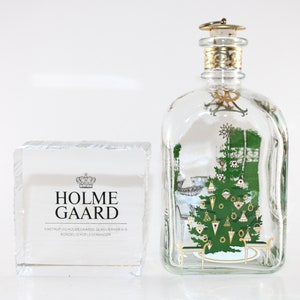 Holmegaard - Lovely vintage aquavit glass bottle with a Christmas tree  - Made in Denmark 1996.
