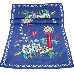 Swedish vintage christmas embroidered table runner - LARGE SIZE - Made in Sweden 1960.