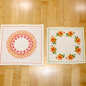 2 Vintage embroidered square tablecloths with lovely decor - Made in Denmark 1960.