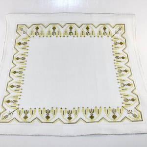 Swedish beautiful vintage embroidered tablecloth with lovely cross stichtes  - Made in Sweden 1960.