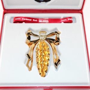 Georg Jensen - The Pinecone - Coated with 24 karat gold - IN ORIGINAL BOX - Made in Denmark 2005.