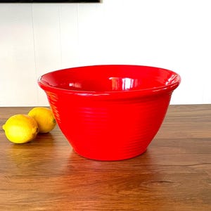 Bauer Pottery 2000 Ringed Mixing Bowl 10.5&quot; in Bright Red - Small Chip on Rim