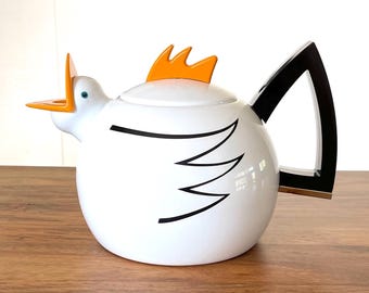 RESERVED for L ----- Picquot Ware K3 Kettle, Mid Century Modernist