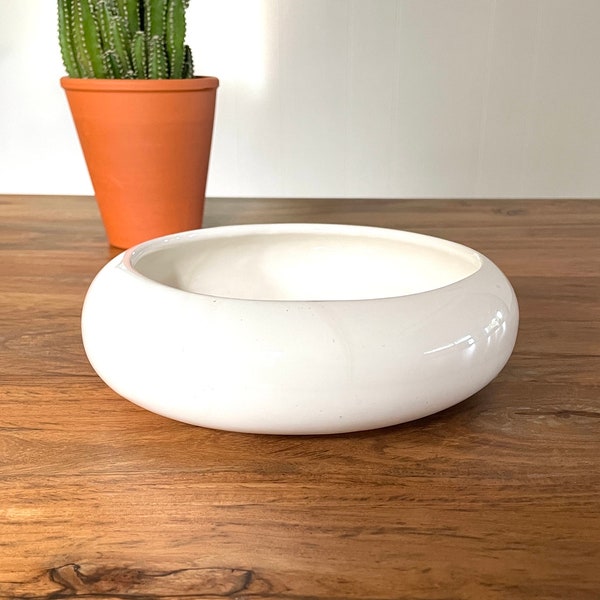 Vintage Modern Small Flying Saucer Low Round Footed Cactus Planter in White Gloss