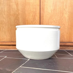 Vintage Earthgender Pottery David Cressey Robert Maxwell White 18 1/2" Large Planter - Los Angeles Delivery/Pick Up Only