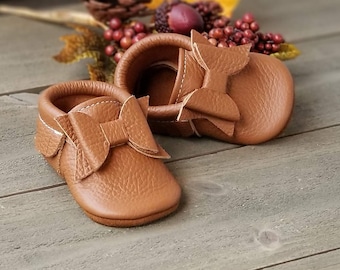bow moccasins