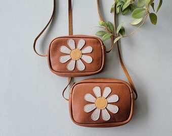 Daisy Toddler Purses| Little girl Purse| Toddler Gift | Baby Purse | Baby girl | Leather purse for a toddler| kid size leather purse | Daisy