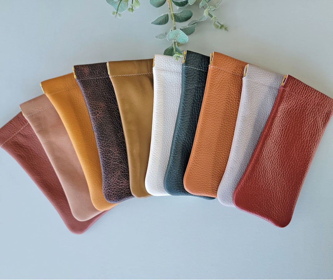 小物 SOPHNET. LEATHER FRAGMENT CASE ZipPouch_L_Navy_Front_copy_f55