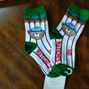 Vintage Smokey The Bear Socks image 5