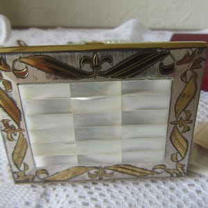 Vintage "New Light" Compact, parelmoer. Goud- en zilverkleur, jaren 60 met doos