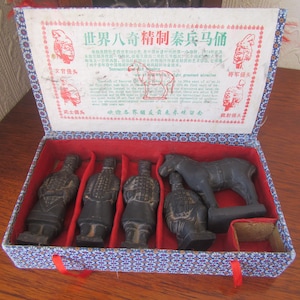 Vintage c1970s Qin Dynasty terracotta repro figurines horse and warriors. Boxed. Tourist souvenir.