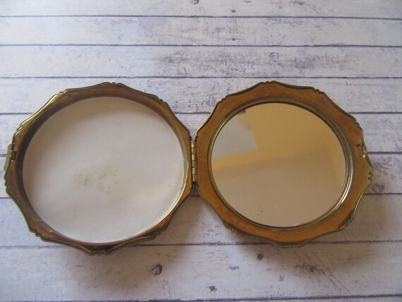 Kigu solid powder compact. St Christopher patron … - image 6