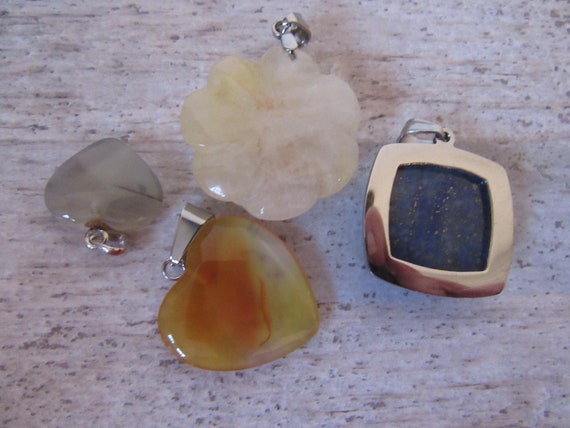 Choice of 4 x gemstone pendants. Creamy/white flo… - image 6