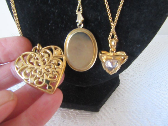 Vintage pendant necklaces. M&S large gold tone he… - image 7