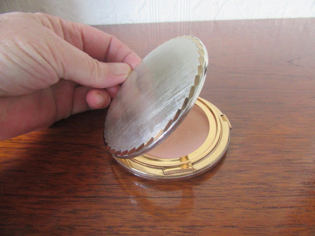 Stratton Square Solid Powder Compact Vintage Stratton Silver-plated Solid Powder Compact. Diamond Cut Gilt ...