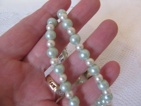 Vintage faux pearl necklaces. White with diamonte… - image 8