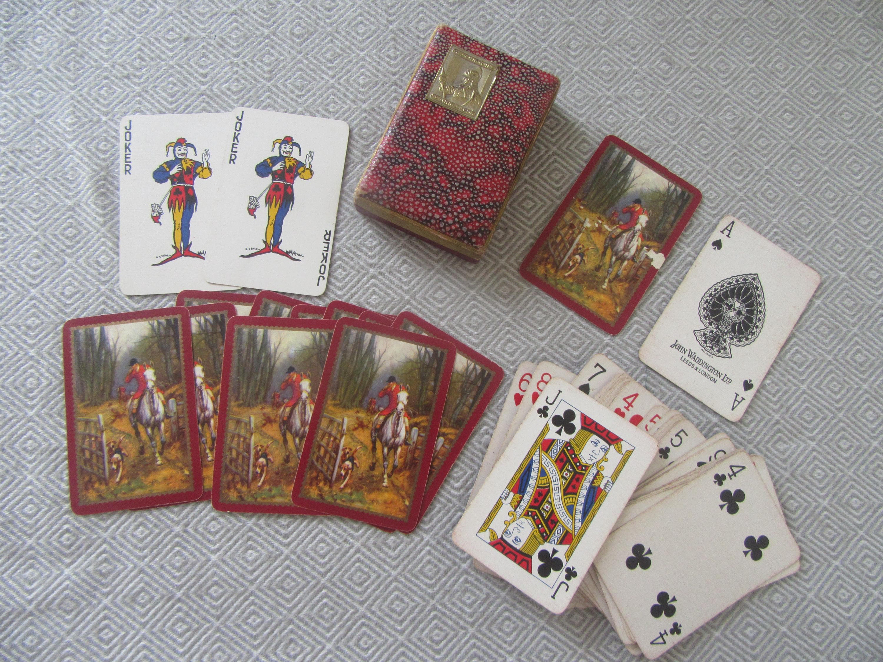 Vintage Waddingtons Playing Cards. Hunting Scene. Embossed Badge