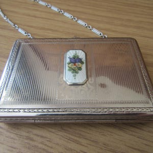 Antique c1920s Silver plated purse compact with chain. Guilloche enamel motive. FM Co   &quot;Finberg&quot;   Stratnoid mechanism. Wristlet compact.