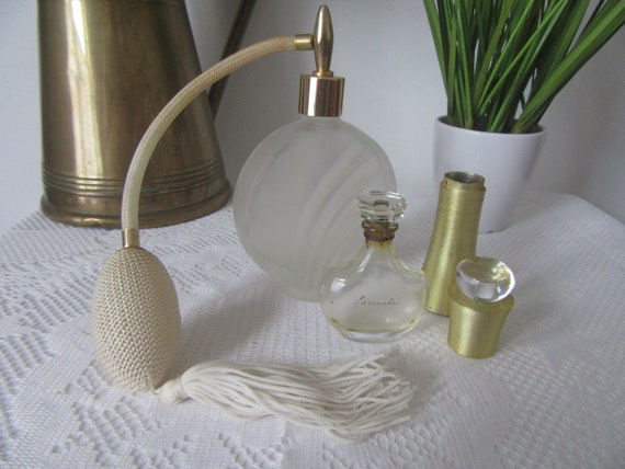 Vintage Nina Ricci Farouche Lalique scent bottle,… - image 4