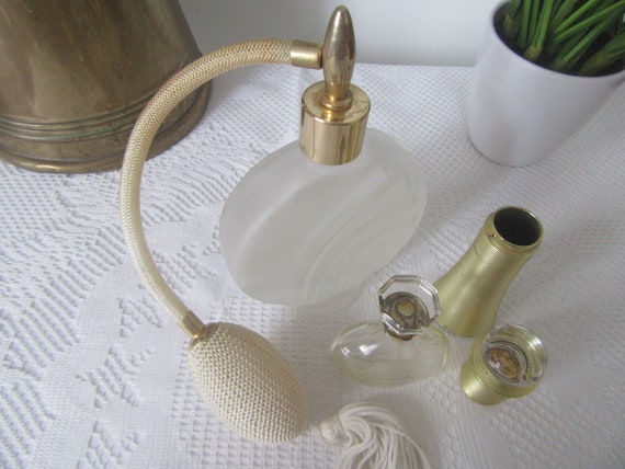 Vintage Nina Ricci Farouche Lalique scent bottle,… - image 5