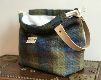 Order - Loch Ness Harris Tweed Safari Bag - Drawstring Project Bag - Knitting Bag - Bag for Knitting - Sac Projekt - Tweed Bag
