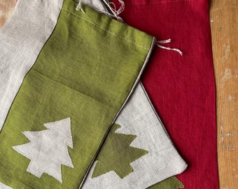 Linen Christmas Gift Bags with Handmade Christmas Tree Appliqué - Eco-Friendly Reusable Holiday Gift Wrap