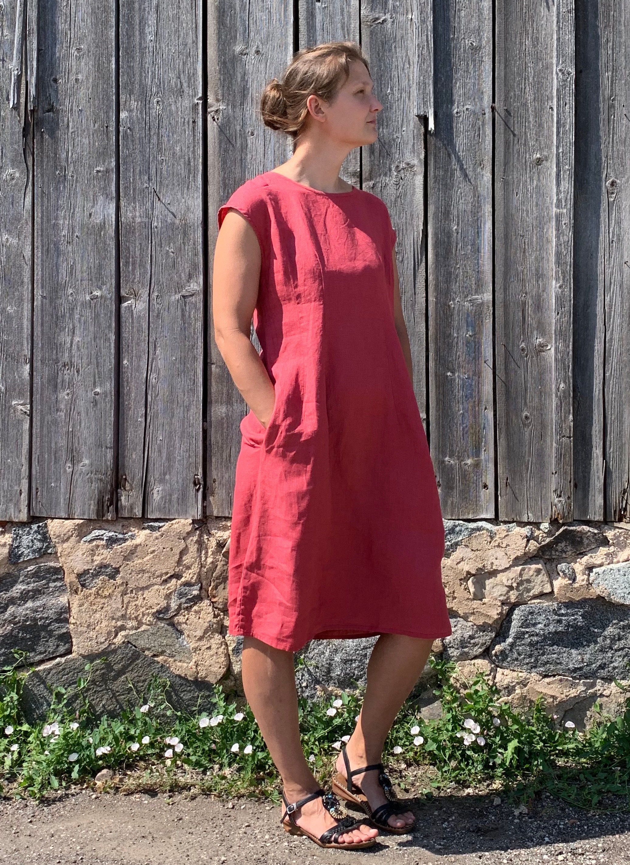 Beautiful Sleeveless Linen Dress with Side Pockets