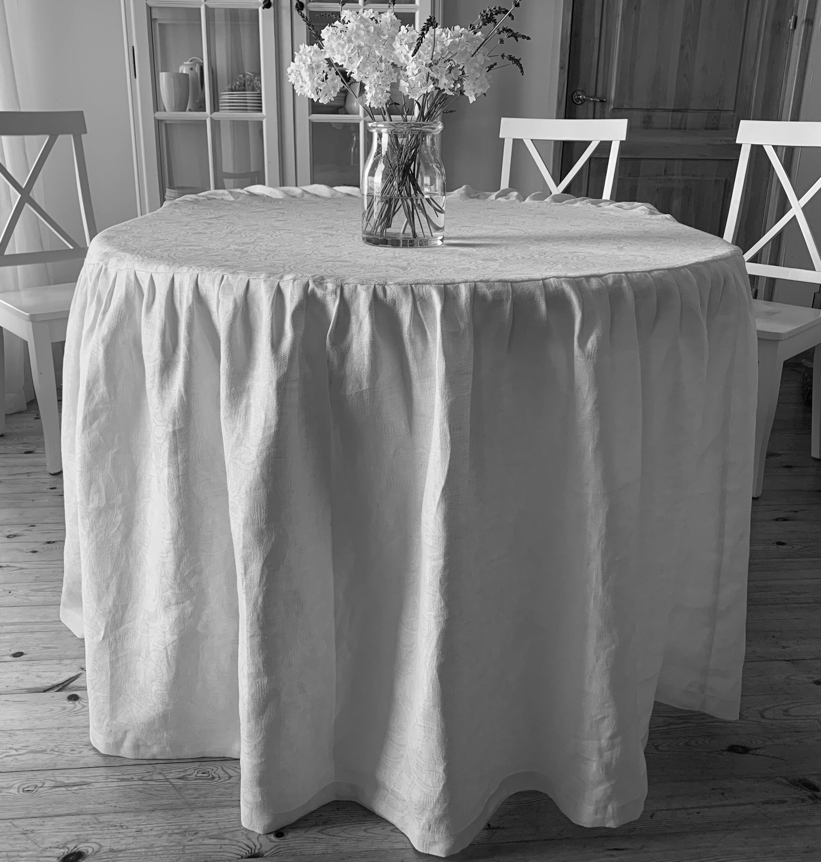 Round Linen Tablecloth, Large Round Tablecloth, 70 Inch Round