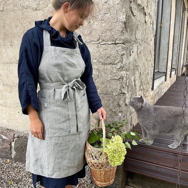 Striped Linen Apron with Pockets, Full Apron for Women and Men, Linen Kitchen Dress, Adjustable Apron, Apron for Cooking, Gardening, Hobbies