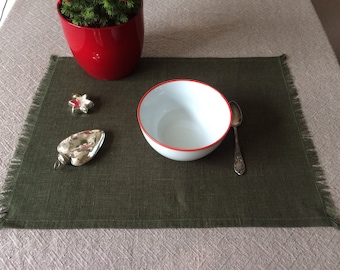 Green Placemats, Christmas Placemats,Washable placemats, Eco Placemats, Linen Placemats.