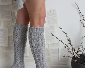 Knielange Socken aus Merinowolle handgestrickt, Unisex Naturwolle handgestrickte lange Socken, warme Socken, Geschenk zum Valentinstag