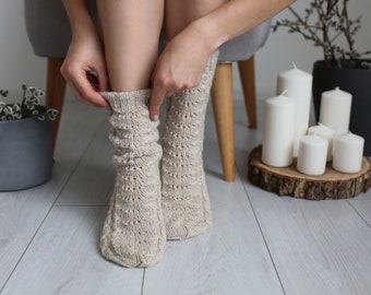 Stylish and warm merino wool hand knitted socks/ Natural wool and natural color cable pattern socks/Scandinavian socks/White hand knit socks