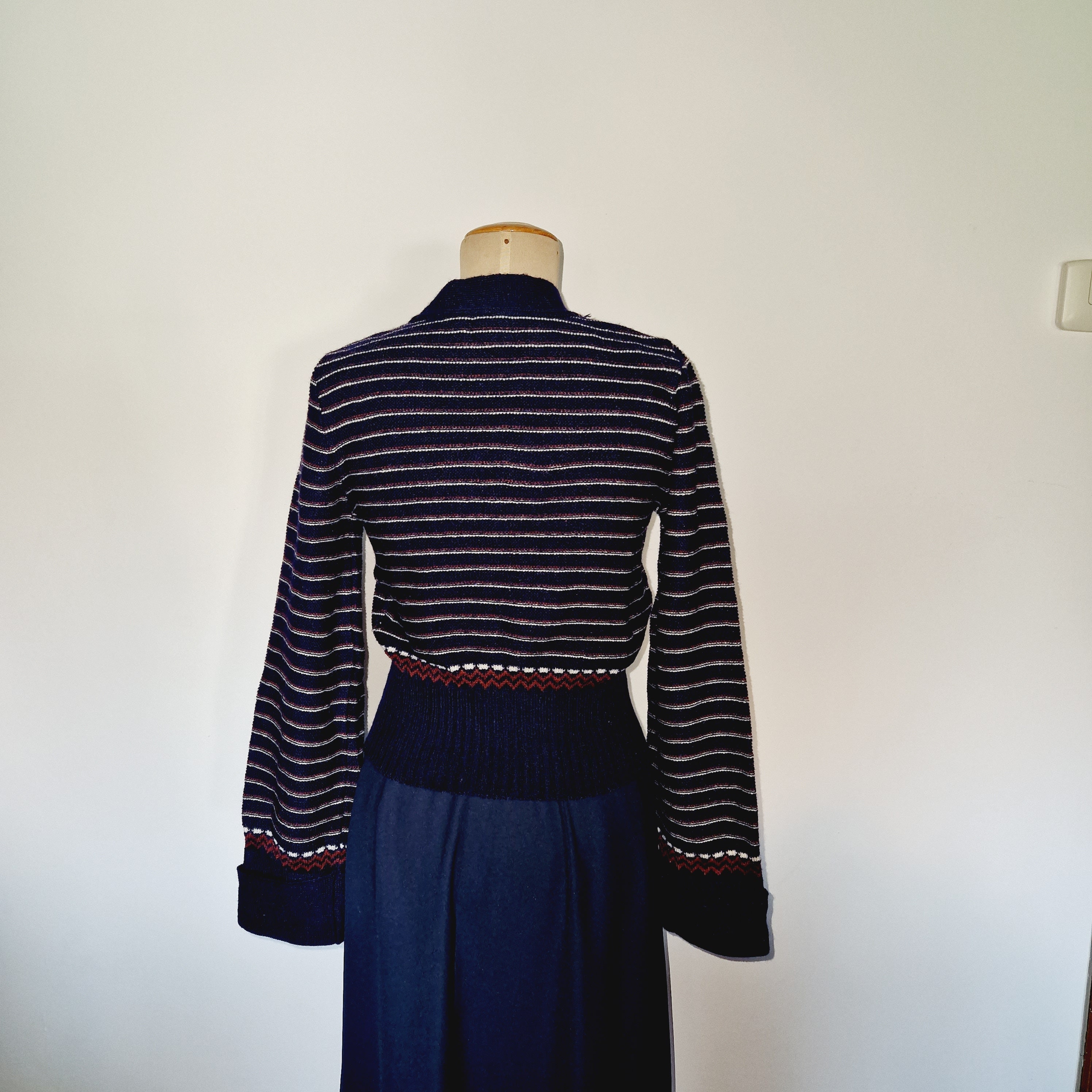Maglione Cardigan Vintage Stile Anni '40 in Lana a Righe Blu