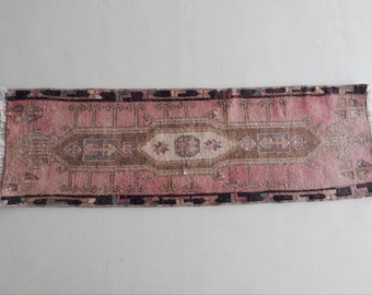 Vintage Turkish Small Runner Rug - Vintage rugs, Nutch Design, home decor