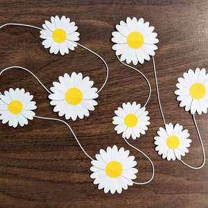 Daisy Garland - Daisy Birthday Party - Daisy Banner - Daisy Retro Party - 70s Party