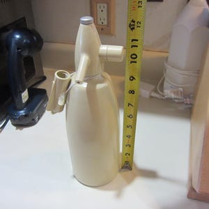 Vintage Seltzer Bottle Soda Maker, Sparkling Water Seltzer Bottle Dispenser Bar Decor