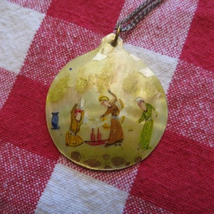 Vintage abalone mother of pearl pendant necklace