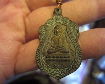 Cuentas de oración con colgante de Buda de bronce y latón, vintage. Lea la descripción.