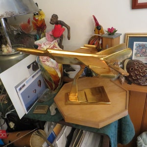 MCM Russian Fighter Jet Airplane, Gold Tone Desk Top Model MIG-25 Foxbat