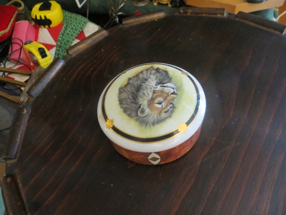 1995 Lynn Chase African Portraits Lion Trinket Box - Gem