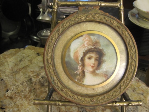 Antique Ormolu Vanity Box with French Cameo Portr… - image 1